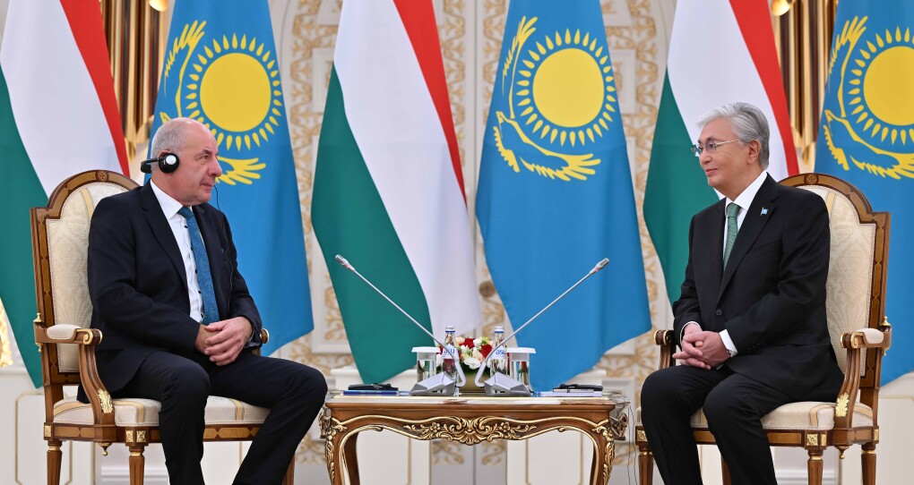 1759407040_KZ8_7296_2