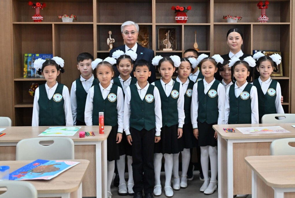 Көрінбейтін адамның шытырман оқиғалары