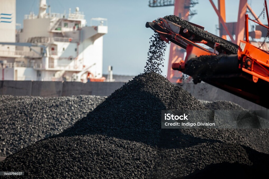 coal handling in a port
