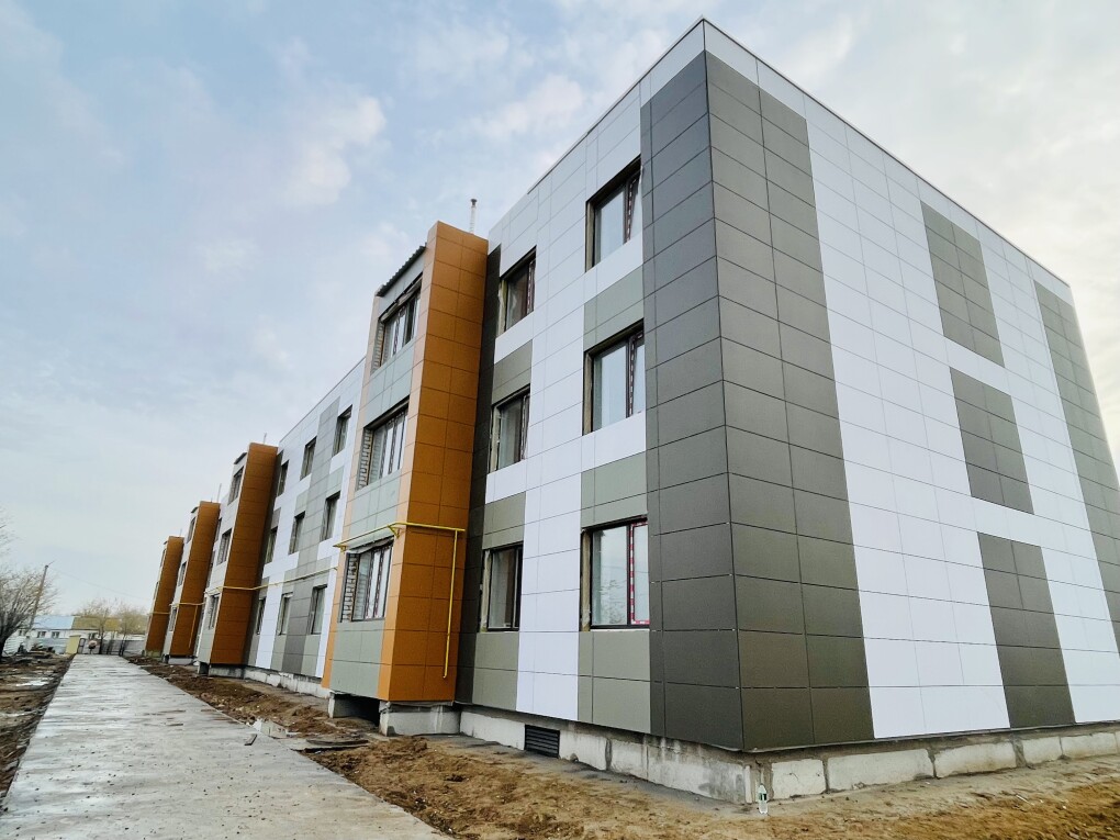 Әйелдердің шешінуін қараңыз