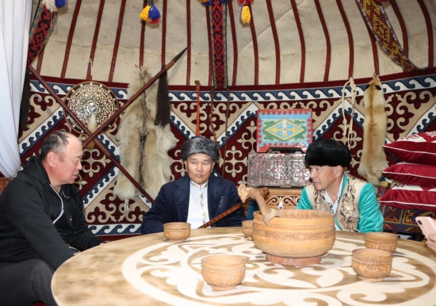 Жаттығу залы қыздың аузына кірді