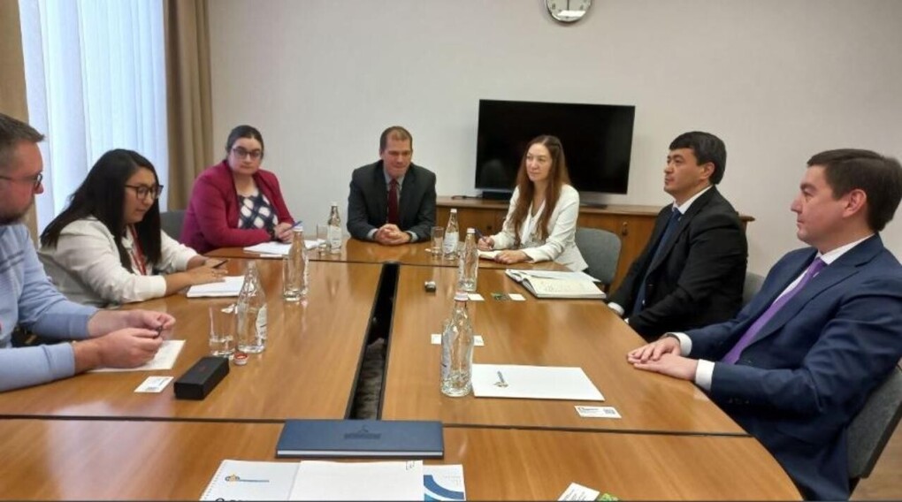 _gluster_2025_10_22_fed1394ab6aa149c298064f9272a411d_1280x720