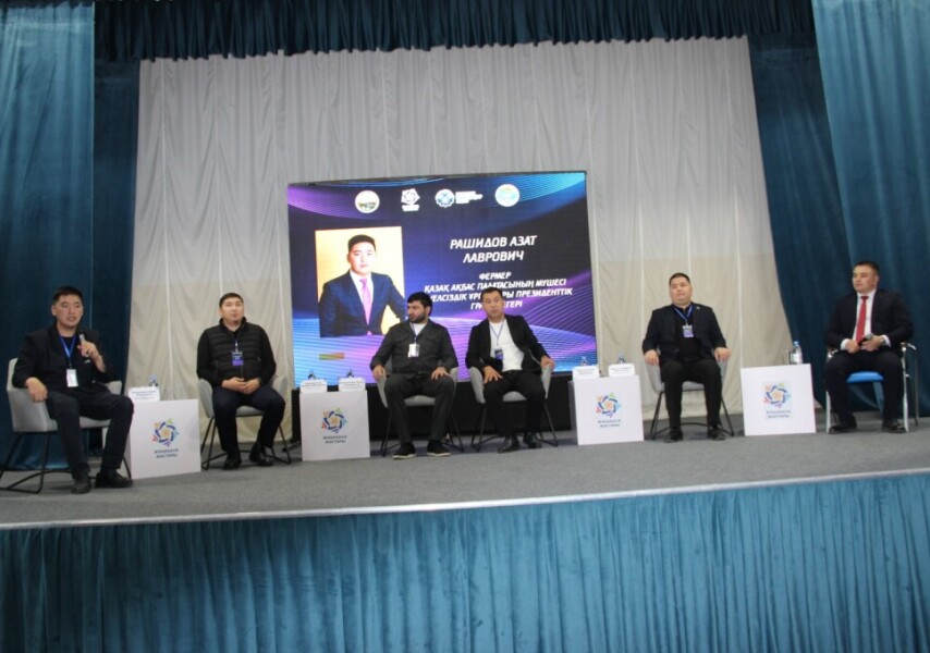 Өте семіз әйелдердің кискаларының фотосуреттері