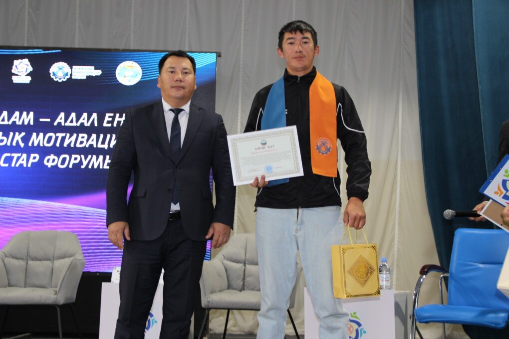 image-15-10-25-03-20-2