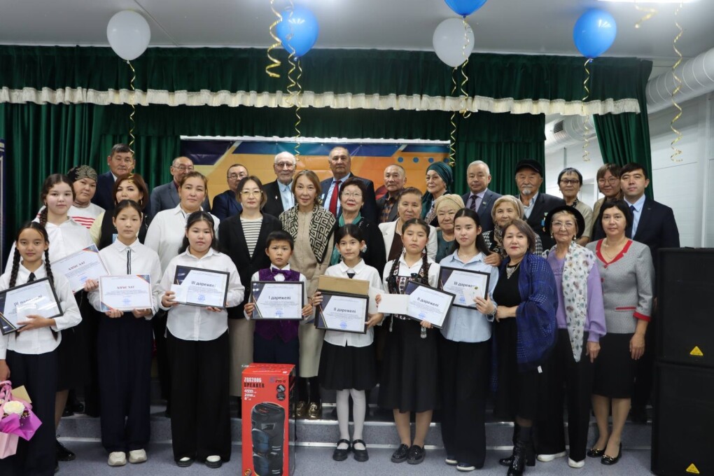 жүрегі жырға оралған 1