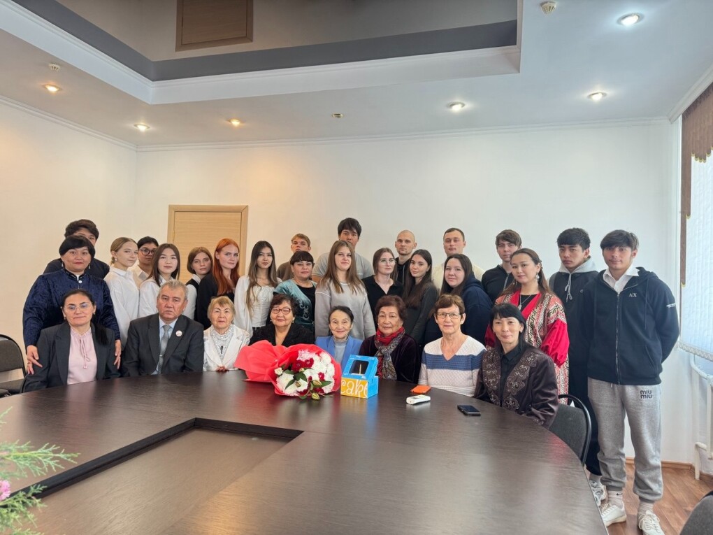 Білім мен мейірім тоғысқан жылдар (1)