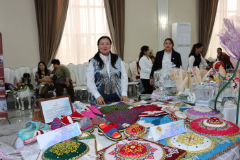 Іскер әйелдер (10)