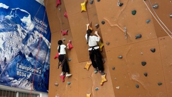 Шыңға өрмелеу (1)