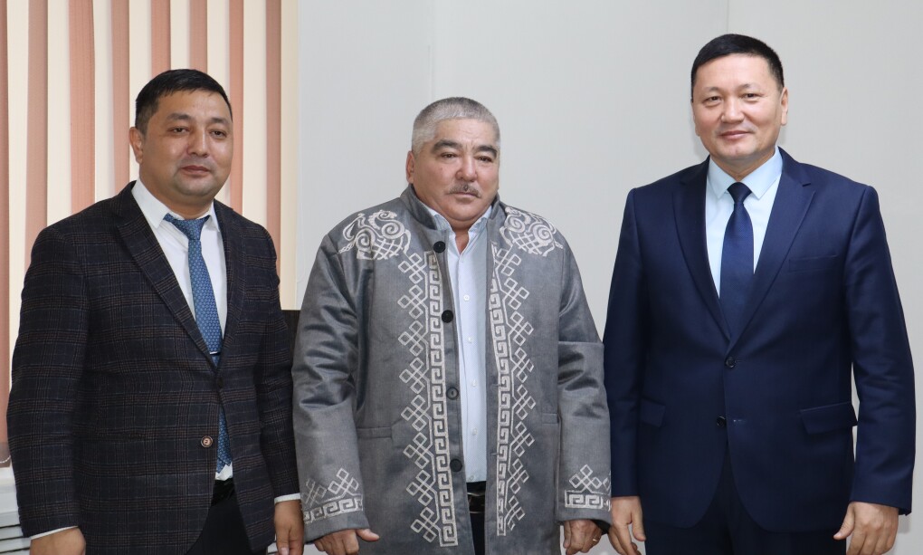 Зейнет жасымен құттықтады 2