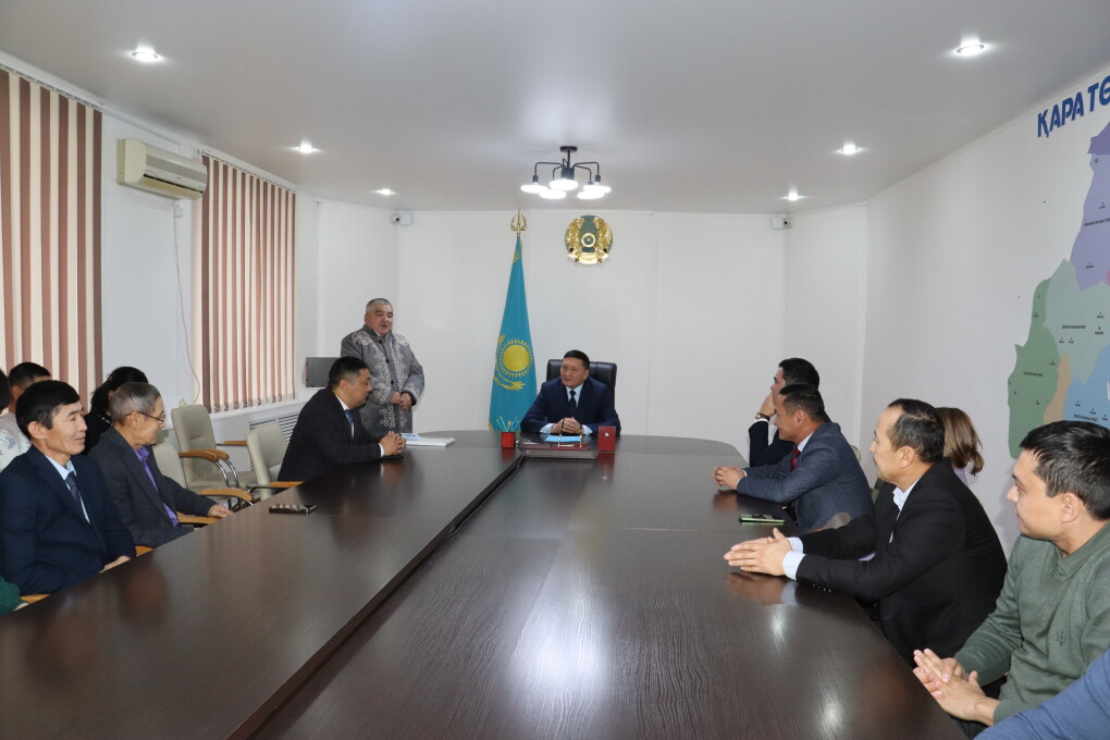 Зейнет жасымен құттықтады 4