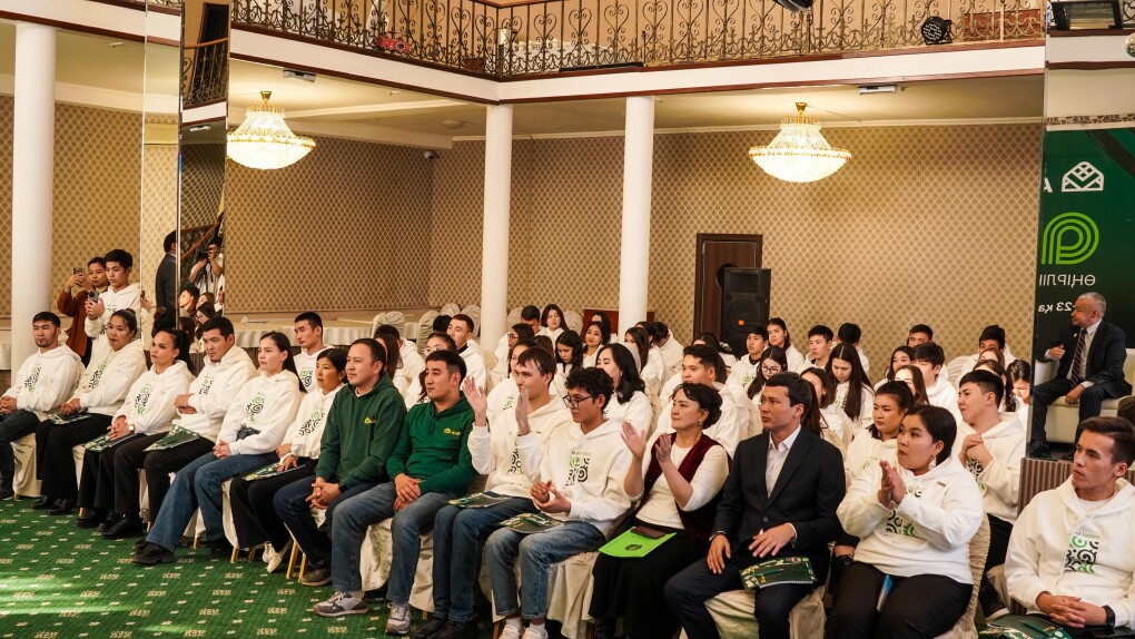 f6573099-ffd4-4667-866f-15401bf033b7