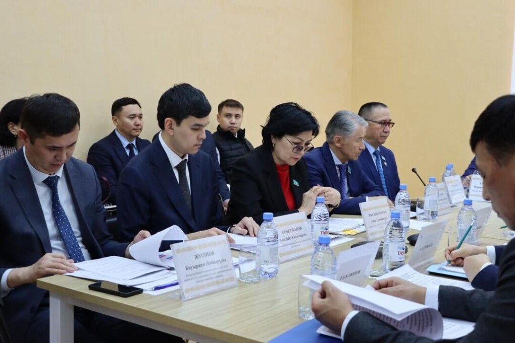 _gluster_2025_11_24_c9d5ae713a7f3b12af5006aaf8476094_1280x720