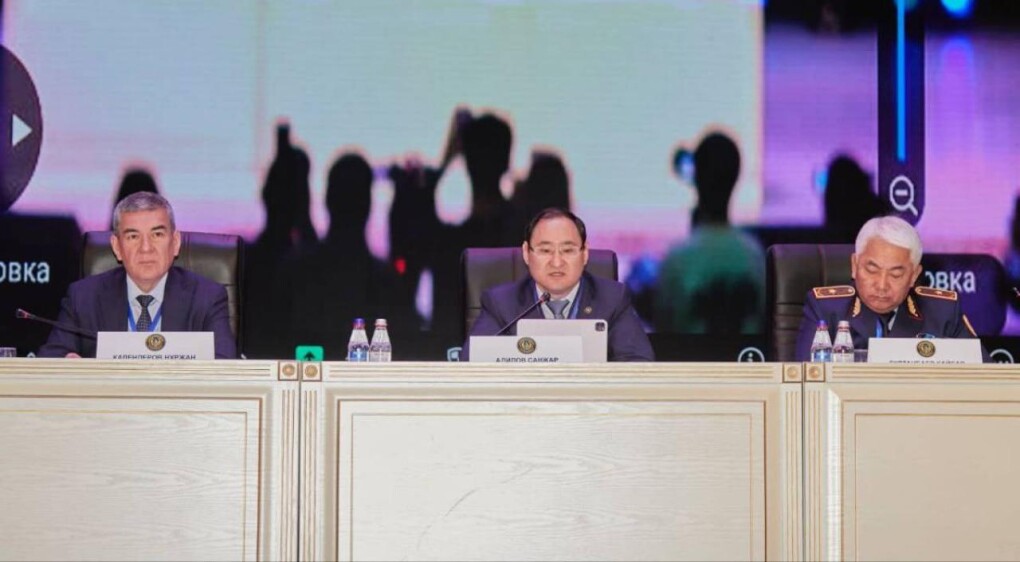 _gluster_2025_11_3_4a215bb7d55605403b06101374b1fc7c_1280x720