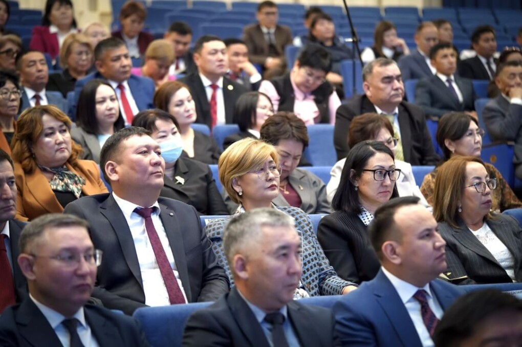 _gluster_2025_11_7_eea7ac72577e11ddb70edd19f7ad3585_1280x720