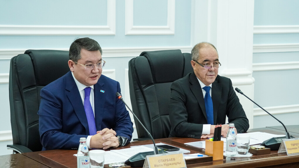 отарбаев - Бекзат Қанәділ (14)