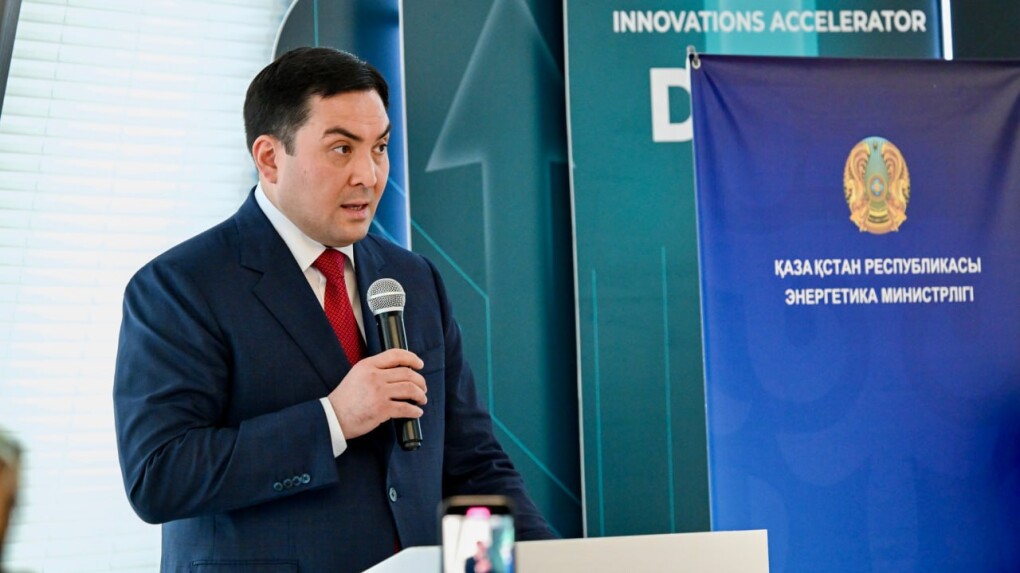 5ae4a99d-7b80-496c-883b-c3581bd48716