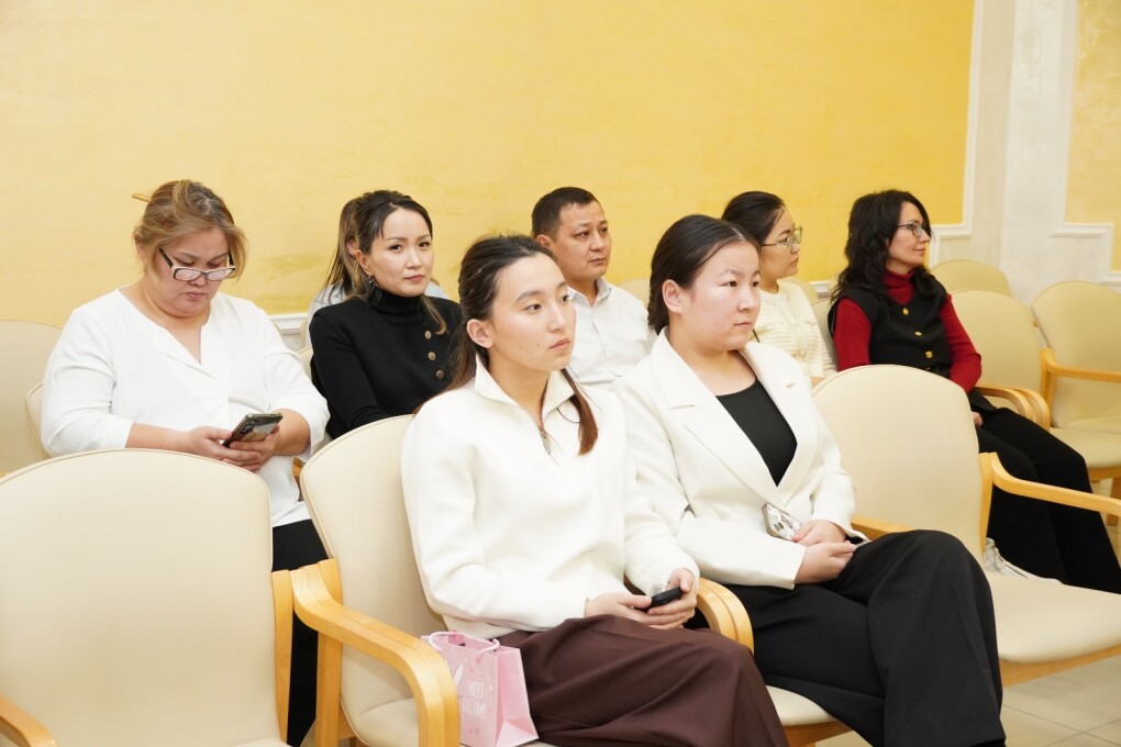 7e032405-0734-4c01-953b-78a7955b7d6c