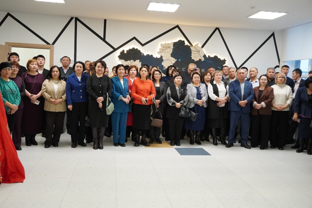 8f4694c1-2c9e-477e-afb3-a3f26b16f8ea