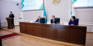 На заседании фракции партии «AMANAT» при областном маслихате обсудили исполнение Дорожной карты