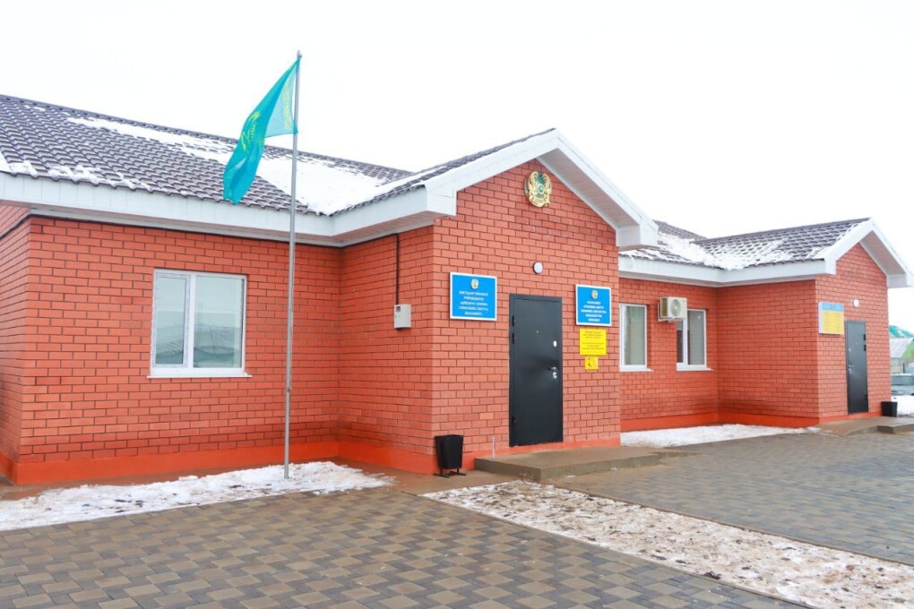 b42e8ec2-8d56-4af7-943c-40a148275871