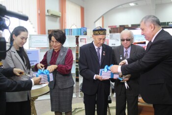 c74586a7-8eb7-449a-bc49-fa4eb5256c11