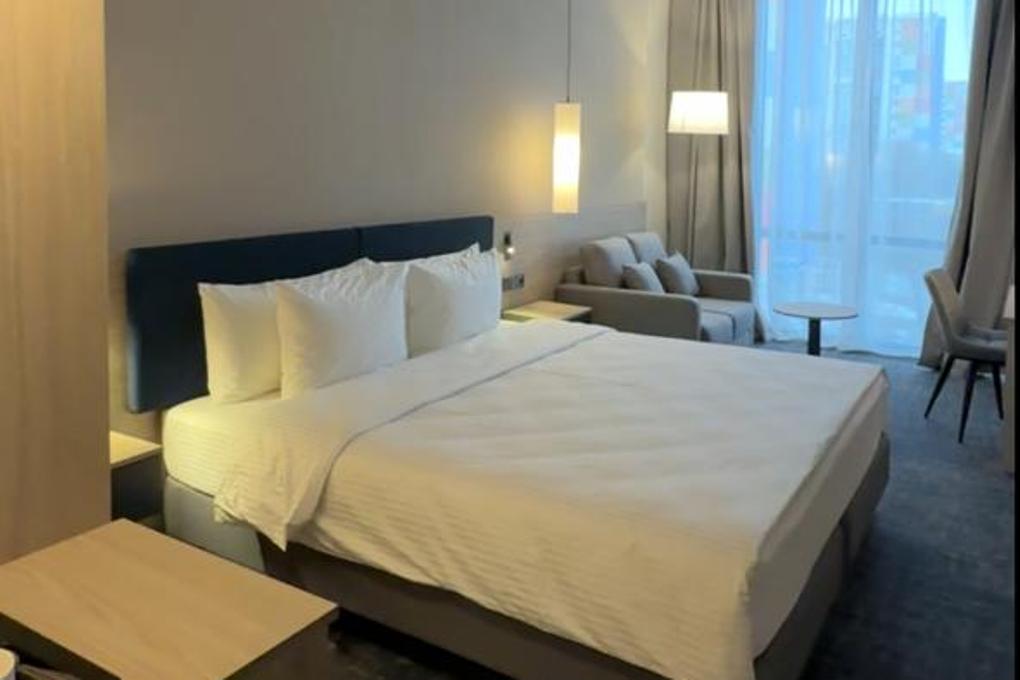 de4b7312-3789-480b-8027-c2588846b58a