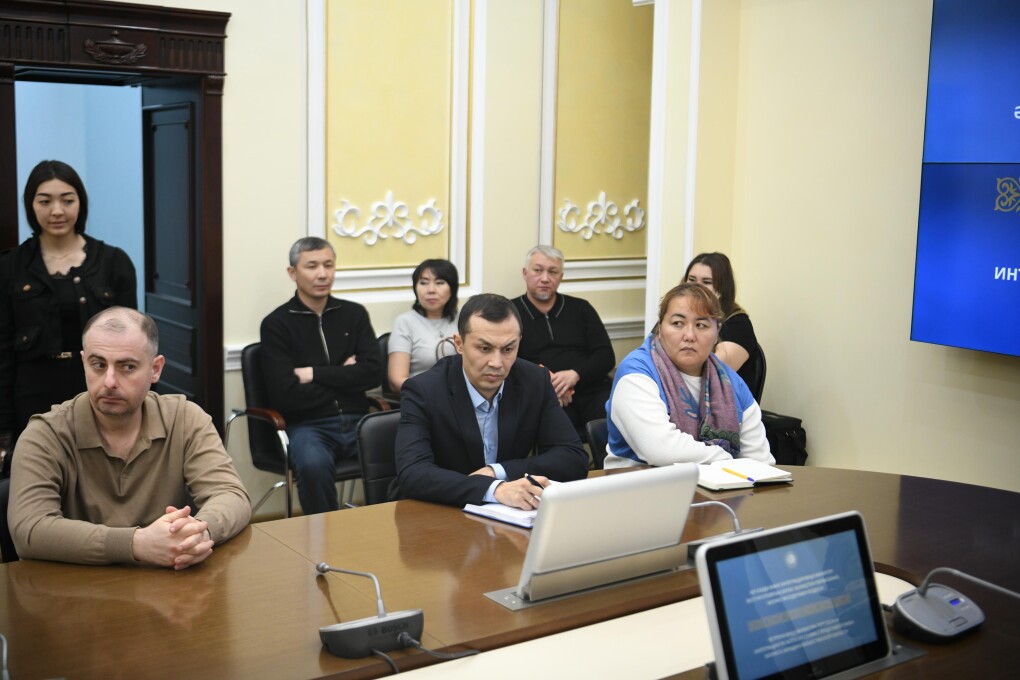 f8eea190-893f-4832-86d9-ac0e962d4855