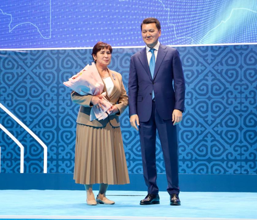 _gluster_2025_12_24_d59ce6622055a07a8f2531ae9af616dd_1280x720