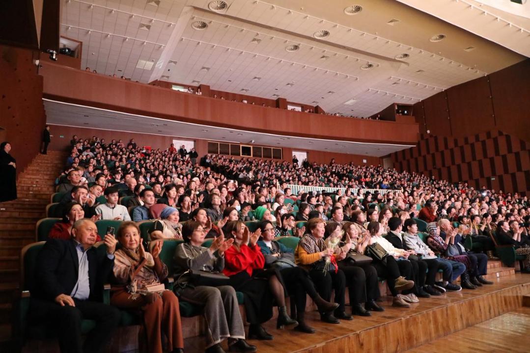 _gluster_2025_12_3_66e942884701309c4887a525d1a1bdea_1280x720