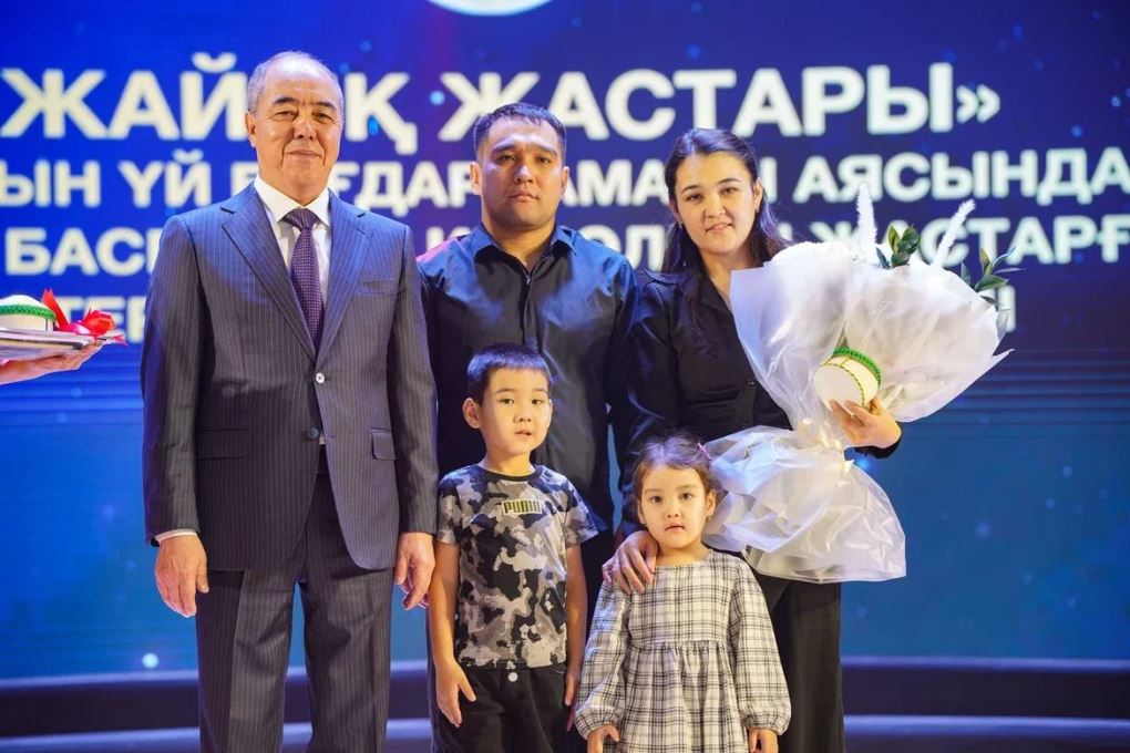 жыл үздігі (4)