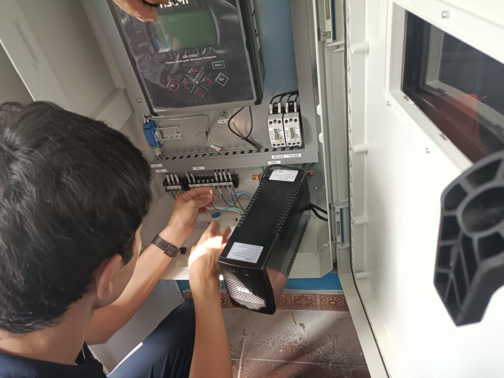 2c435769-feef-4279-b564-35ec0a3685e3