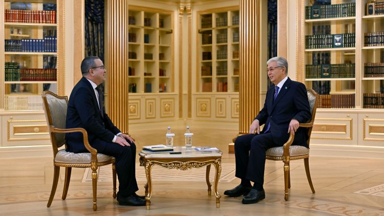 7b83ebea-2382-4f81-a60d-fb4c20540e4e