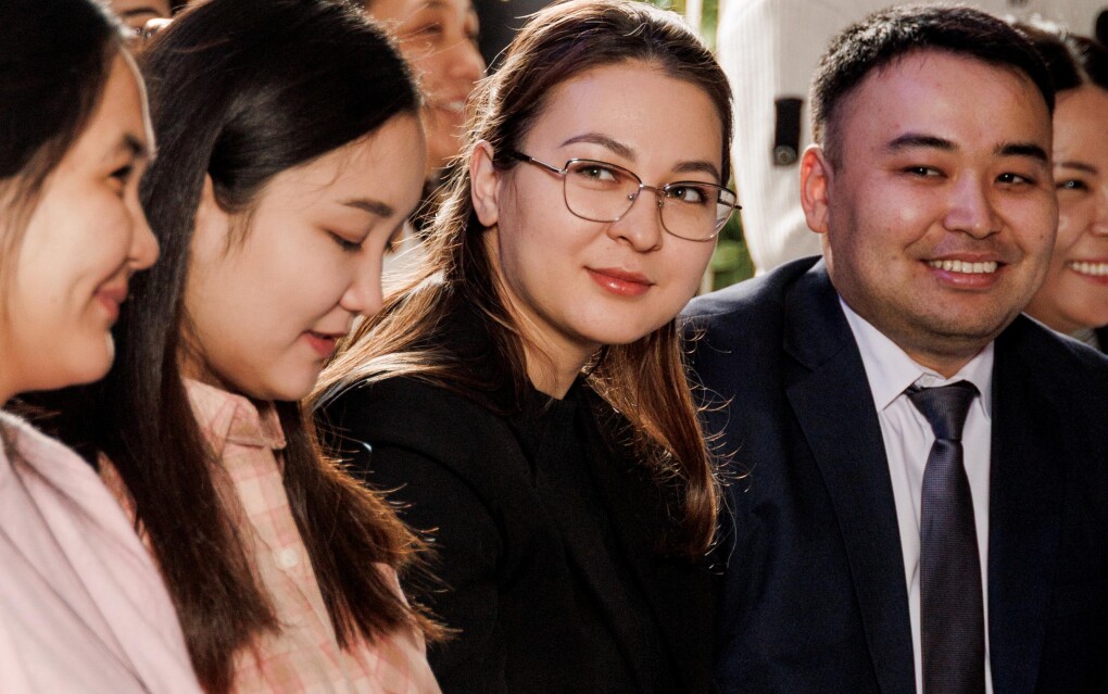 9b94cb06-5a12-443e-8871-c1df2b24c9d0