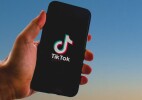 TikTok внедряет проверку возраста в ЕС