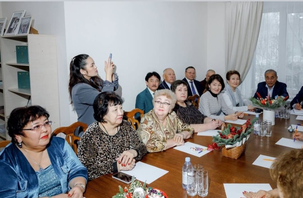 Клуб заслуженных женщин (4)