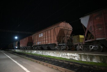 _gluster_2025_11_18_c7773e3b9aee174e6f4d4799b4466047_1280x720