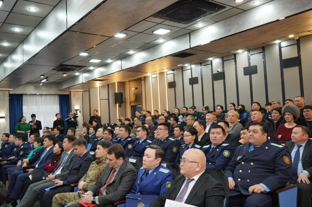 _gluster_2026_1_8_a87af87cf89f58777e470cd32426e336_1280x720