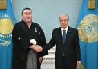 Глава государства принял профессионального борца сумо Ерсина Балтагула