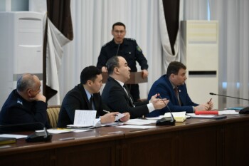 9efdc0ca-6961-4a90-a786-f41a23fca73d