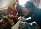 Сотрудники миграционной службы ЗКО оказали адресную помощь пожилой сельчанке