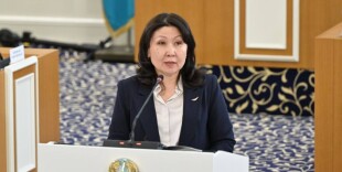 Айгуль Садвакасова: Конституция закрепляет приоритет человеческого капитала, науки и инноваций