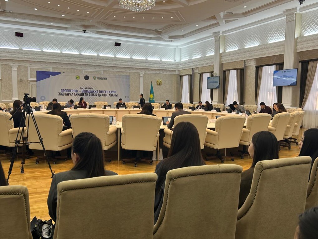 d7db4f49-ea44-4d1e-9c32-5e6e22df5cd2