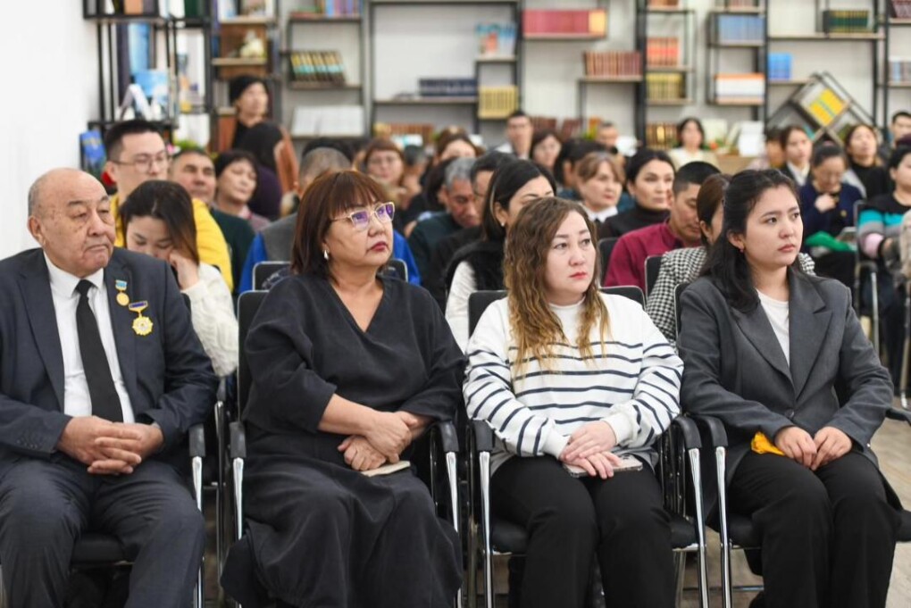 _gluster_2026_2_9_52ed0bfecd07bd43b29d55e28c37866c_1280x720