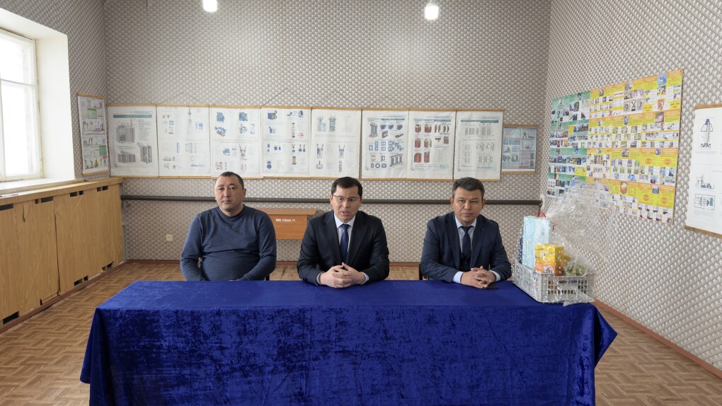 image-27-02-26-04-05-4