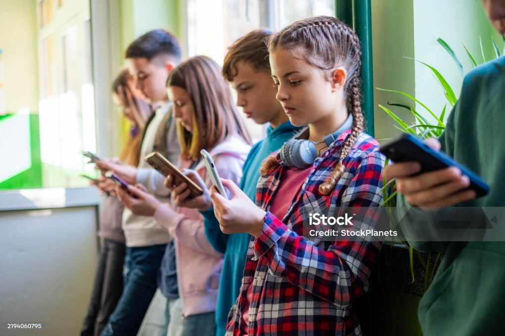 istockphoto-2194060795-2048x2048