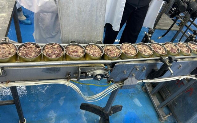 В Уральске начали выпуск тушеного мяса сайги