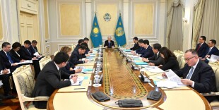 Глава государства провел совещание по проекту Digital Qazaqstan