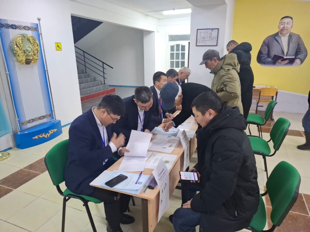 323f8f0d-f376-4d42-9861-4f3c93ffddd3