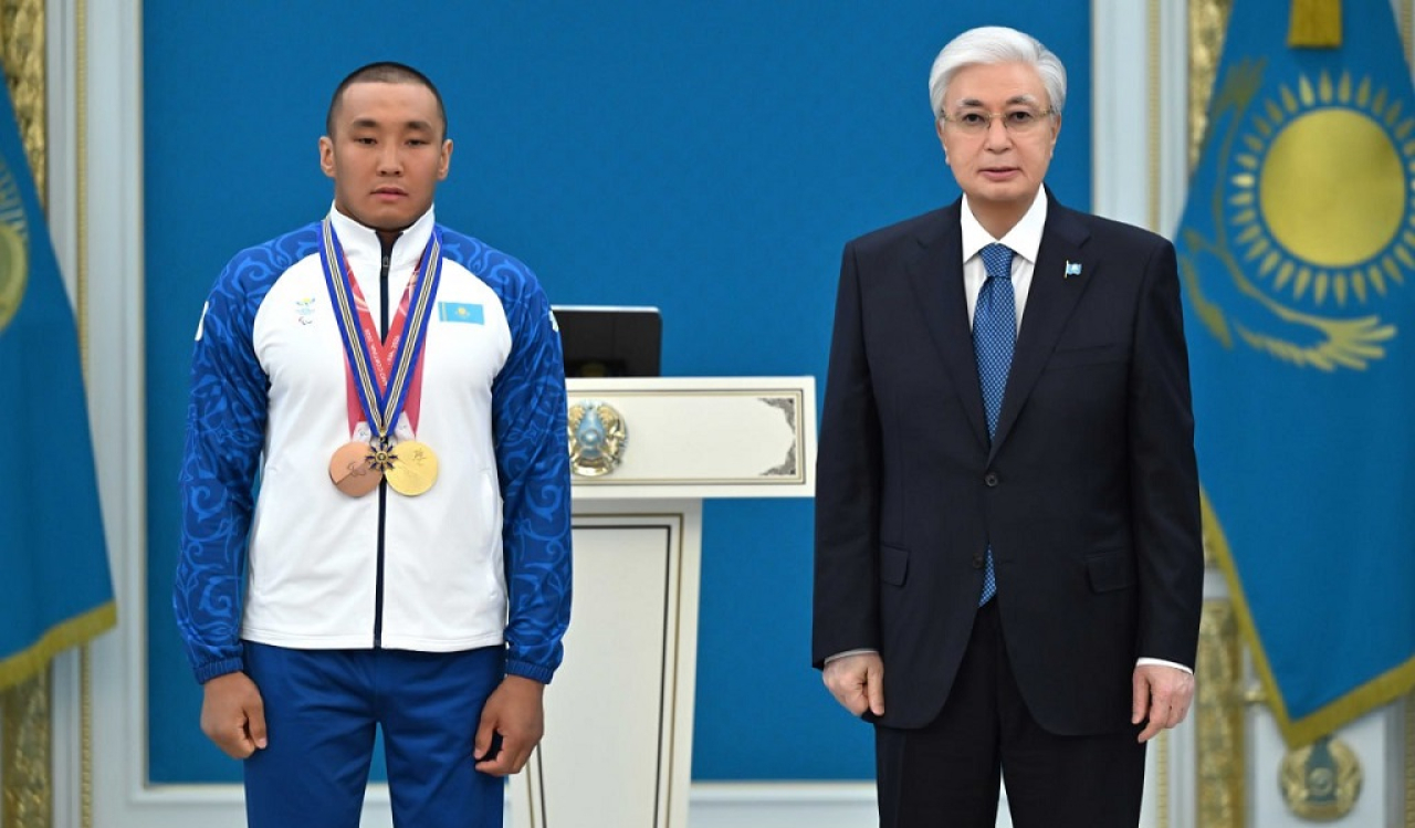 5ba119b304d0a51104514f5034c099dc_XL