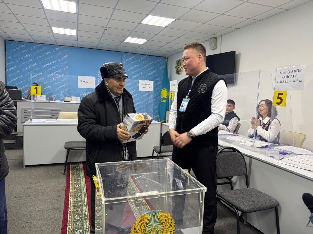 6cd4baac-5f16-48e0-b561-a99ba16dee8d